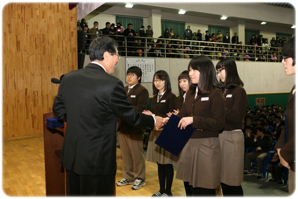 제3회 졸업식  수상학생들 이모저모